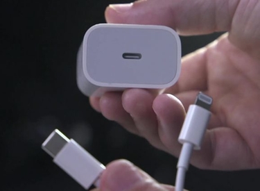 Củ sạc 18W trên iPhone 11 Pro có sạc được cho iPhone 12 và 12 Pro không?