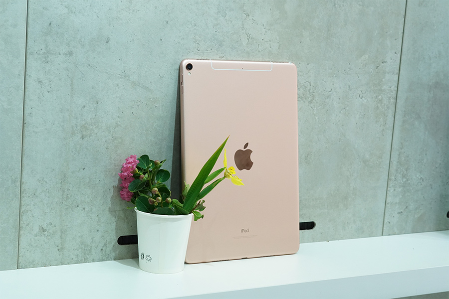 iPad Pro có bàn phím ảo cho khả năng đa nhiệm tốt