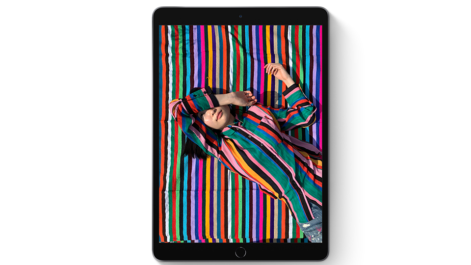 iPad Air 3 cũ có màn hình LCD hiển thị sắc nét