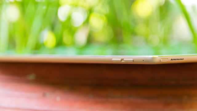 iPad Pro 12.9 inch cũ 2017 có thiết kế mỏng, nhẹ