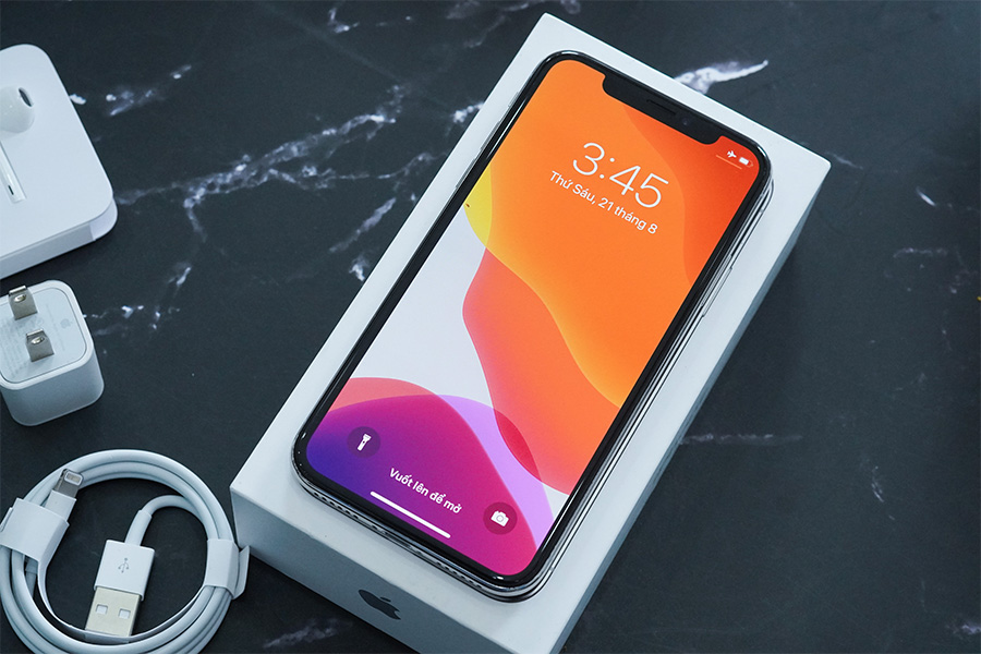 Thiết kế tai thỏ mới lạ trên iPhone X