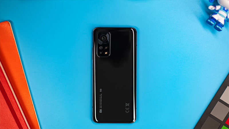 Mặt lưng kính của Xiaomi mi 10T Pro